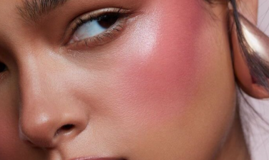 Is Bold Blush Making a Comeback? Here's What to Know